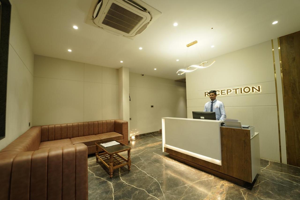 Hotel Laksh Raipur  Luaran gambar