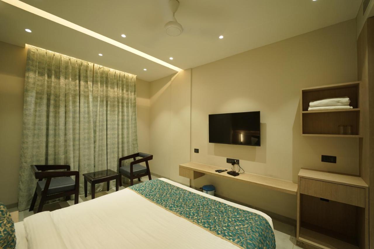 Hotel Laksh Raipur  Luaran gambar